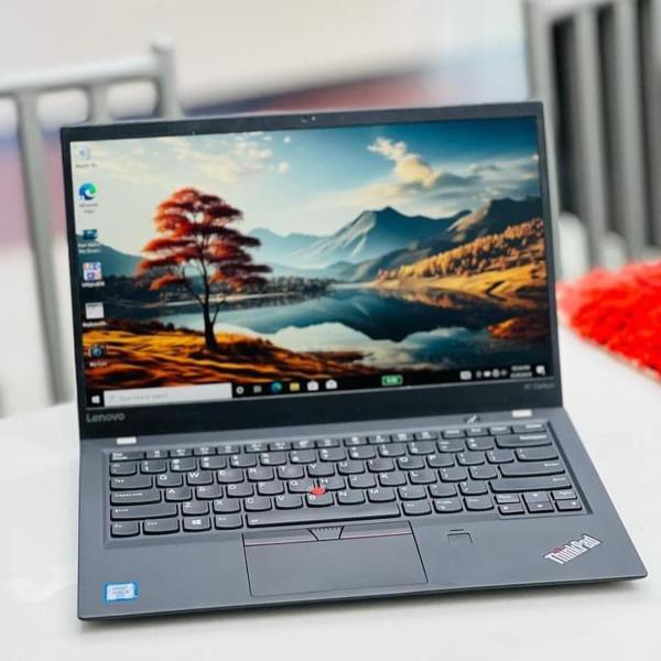 Lenovo ThinkPad X1 Carbon