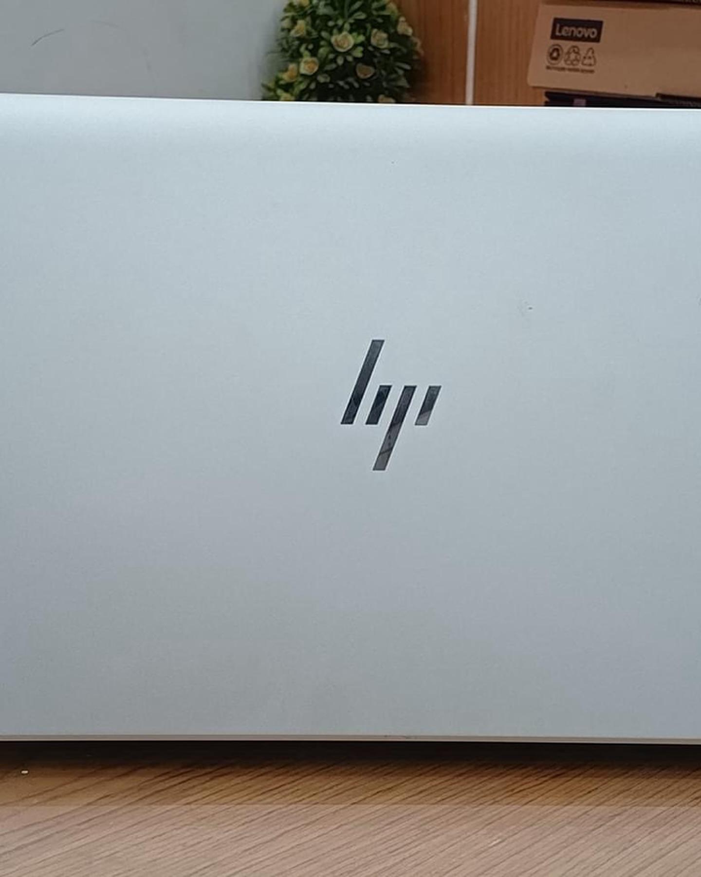 HP EliteBook 845 G8