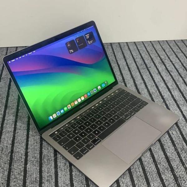 MacBook Pro 2019 Touch Bar