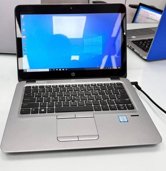 HP EliteBook 820 G4