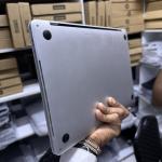 MacBook Pro 13” i7 (2019) 16GB / 1TB