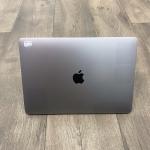 MacBook Pro 13” i7 (2019) 16GB / 500GB