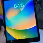 iPad (A2197) 2019 7th Gen 128GB Wi-Fi