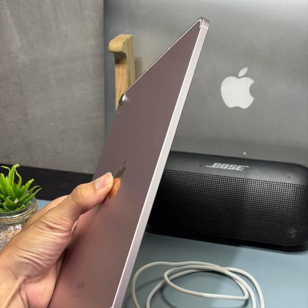 iPad Air (2022) 5th Gen M1 64GB Wi-Fi & Cellular