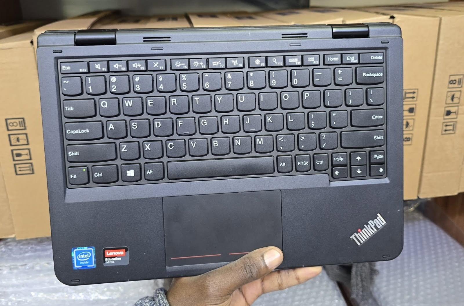 Lenovo Yoga 11e M3 i5? 8th | 8GB | 128GB | X360