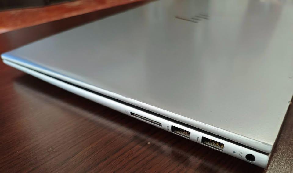 HP Envy 17 i7 11th Gen X360 Touch 12/512