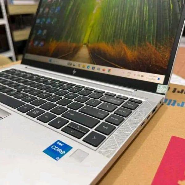 HP EliteBook 830 G8 i5 11th Gen Non-Touch 8/256